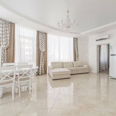 Vip Level Sea View Apartment Odessa Exterior photo